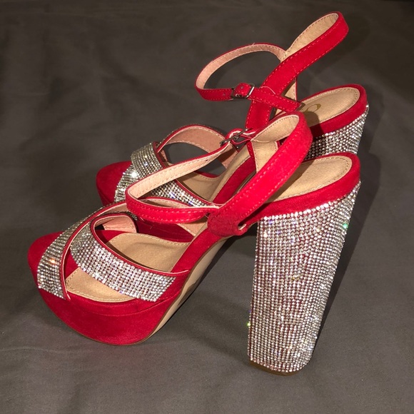 High-Heels - Picture 5 of 5